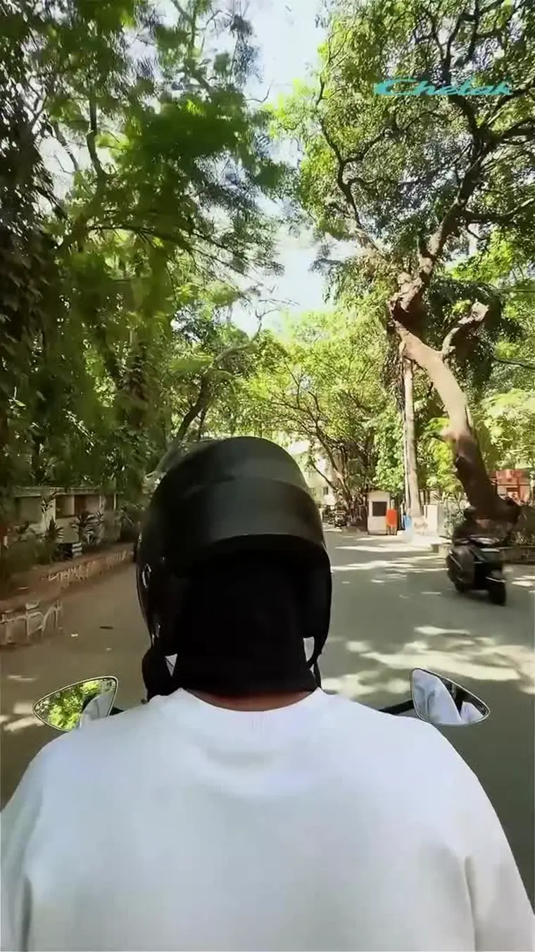 Bajaj Chetak ad creative: Google Maps Now, on your Chetak