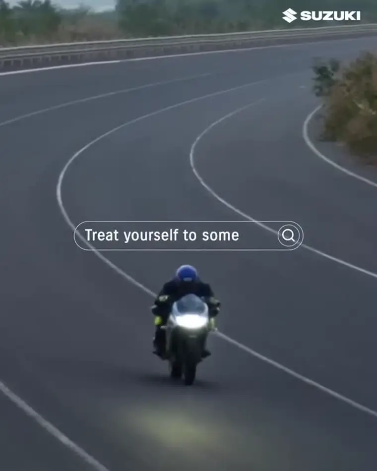Suzuki ad creative: Suzuki Gixxer: Treat Yourself to Performance