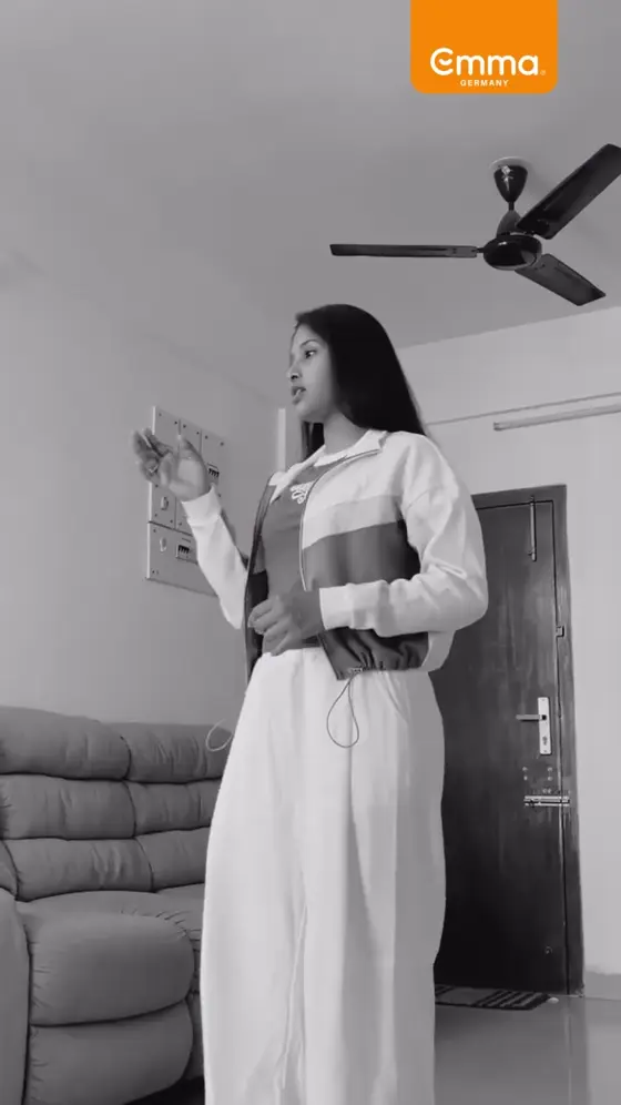 P-TAL Unboxing ad